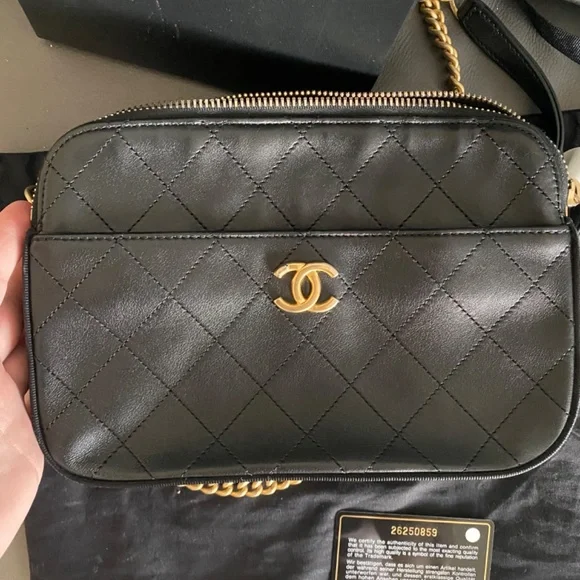 Chanel Camera Bag - Picture 10 of 17